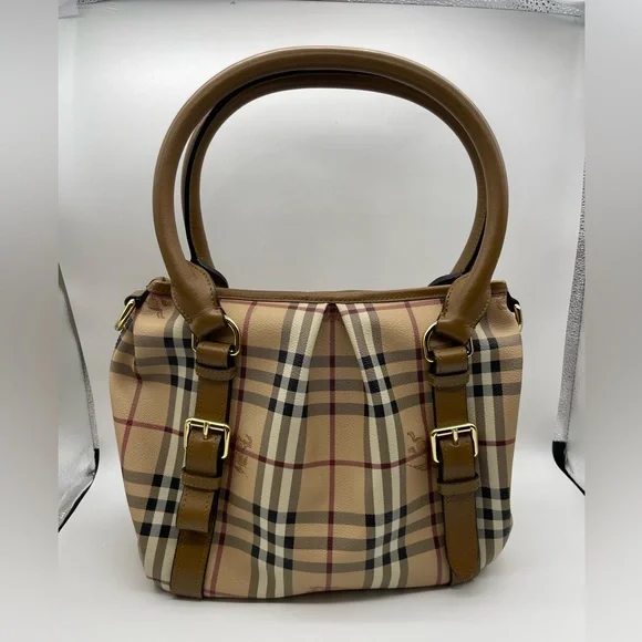 Burberry Beige and Black Check Shoulder Bag - Picture 2 of 15